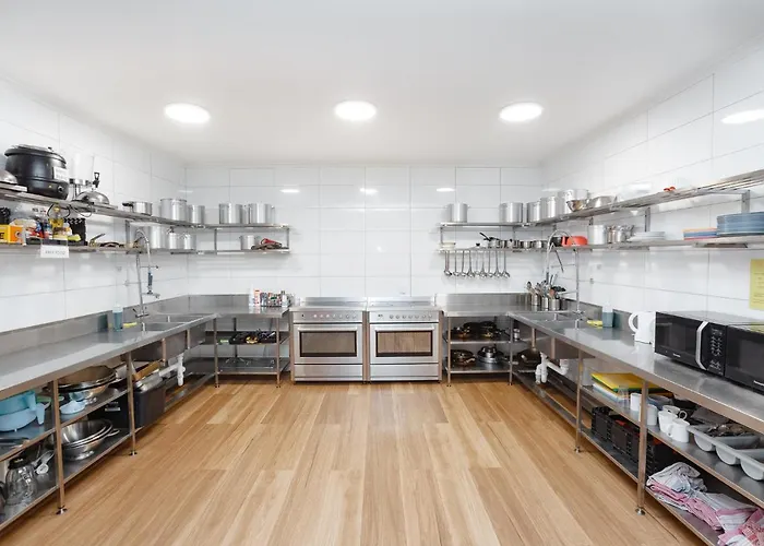 Mad Monkey VillageAirport Hotel